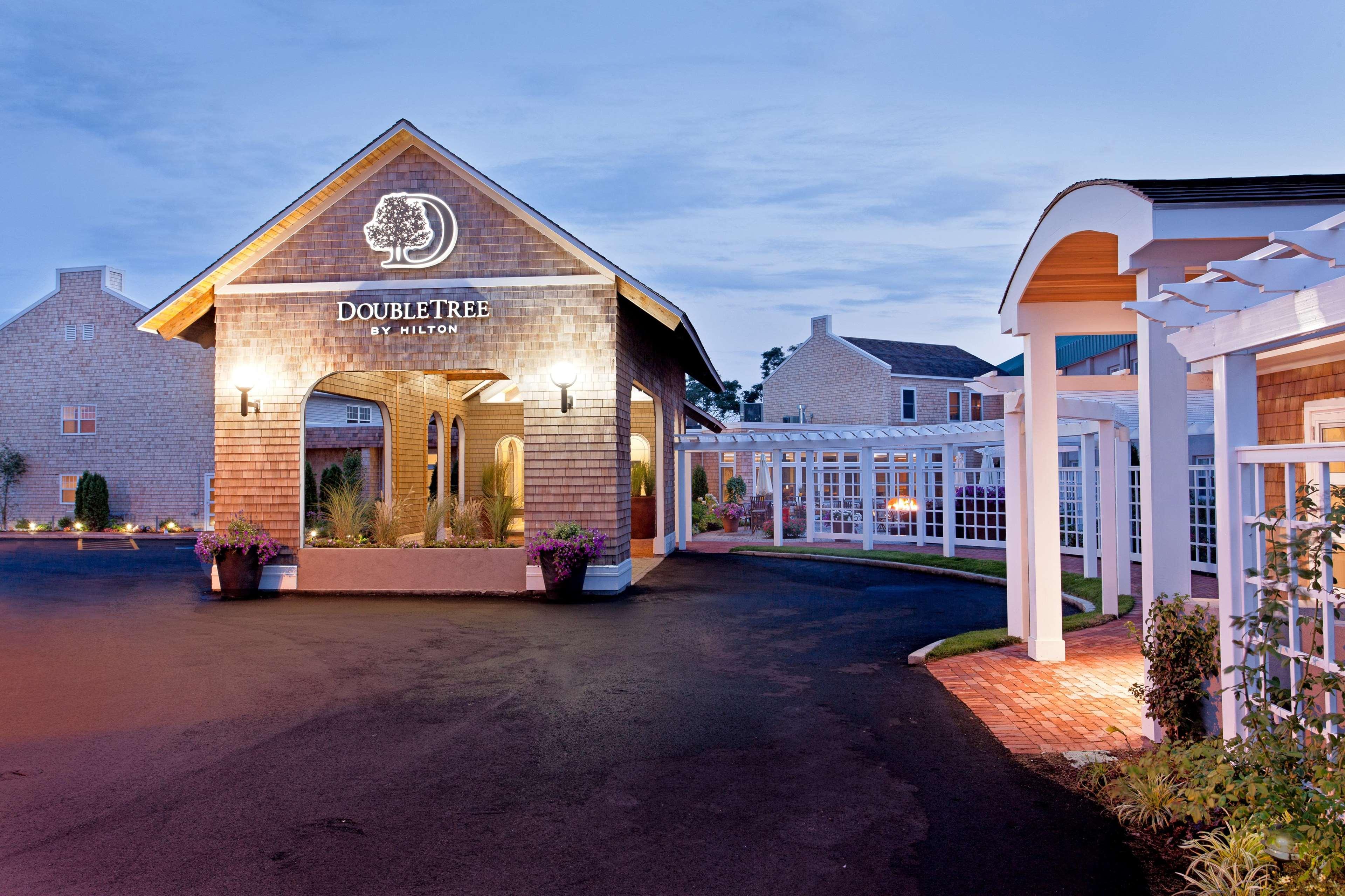 Hotel Doubletree By Hilton Cape Cod - Hyannis Extérieur photo