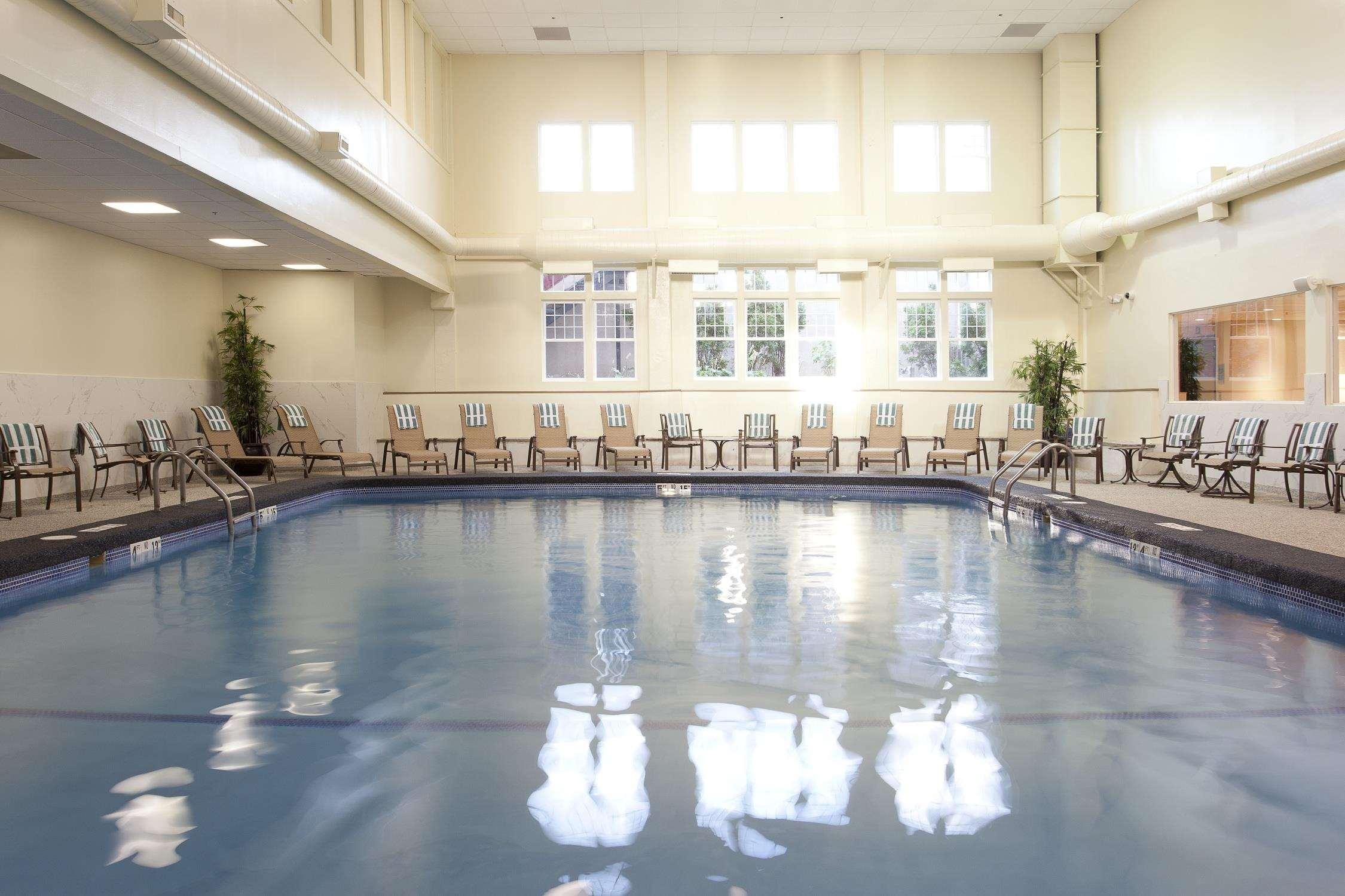 Hotel Doubletree By Hilton Cape Cod - Hyannis Extérieur photo