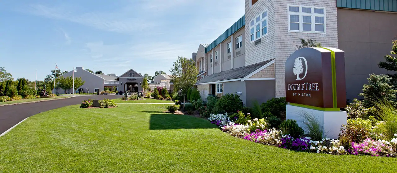 Hotel Doubletree By Hilton Cape Cod - Hyannis Extérieur photo
