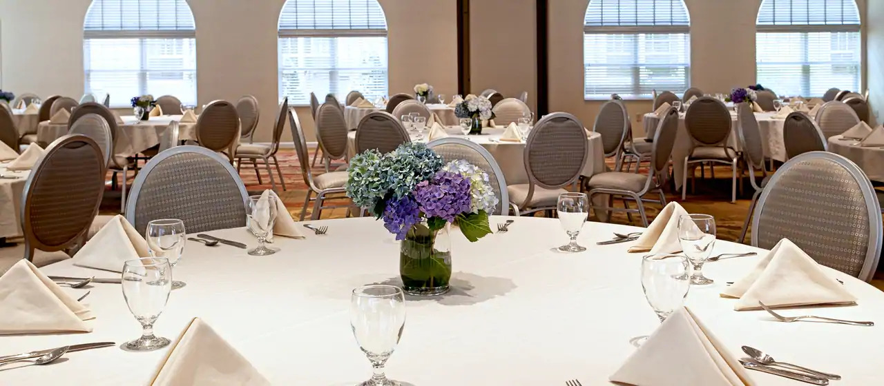 Hotel Doubletree By Hilton Cape Cod - Hyannis Extérieur photo